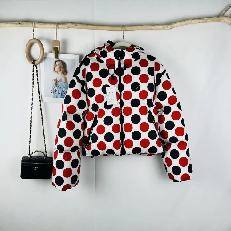 99新 Prada/普拉达 海囤J/普拉达上衣/M码/ds58498