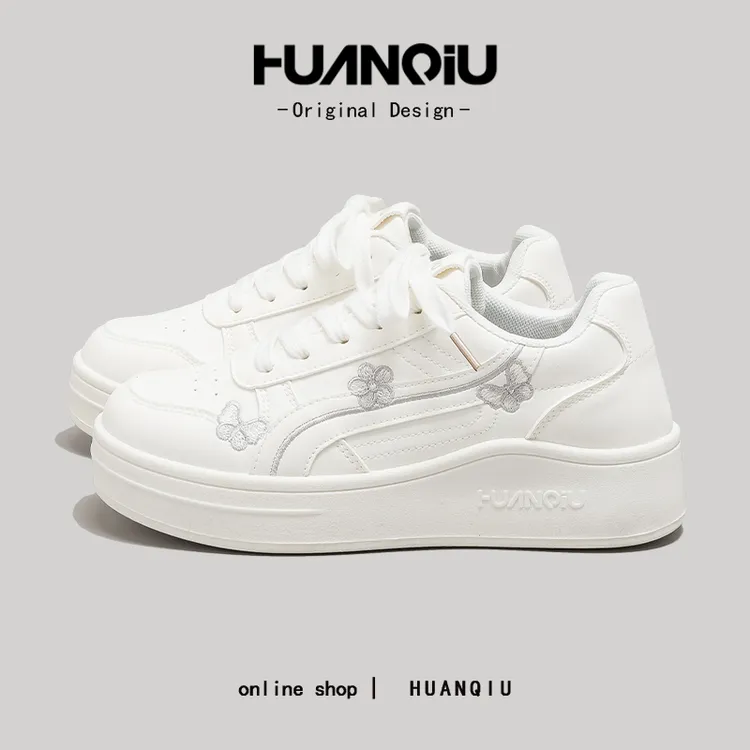 环球奶乎乎原创设计百搭小白鞋女2026新款学生增高小众板鞋HC5232