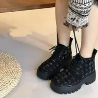C8184  黑色  秋冬厚底马丁靴2025新款轻便系带女士短靴