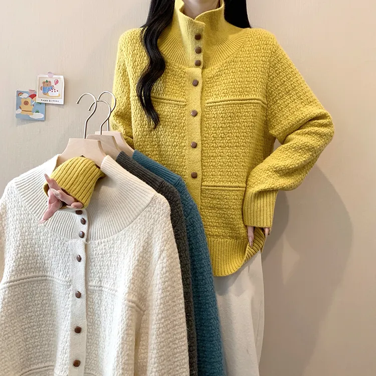 戴戴推荐立领正肩版型长袖毛衣针织单排扣冬季新款大码女装显瘦毛衣3852