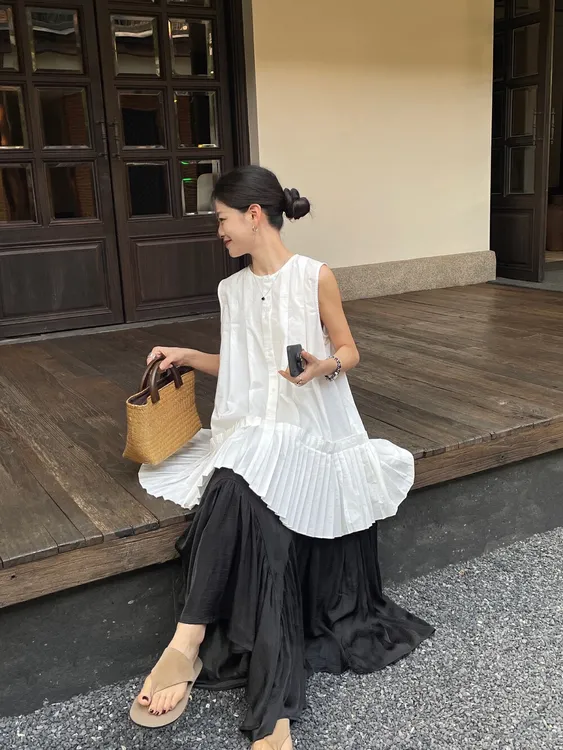 百搭气质无袖夏季常规上衣圆领百褶轻熟风高腰中长裙