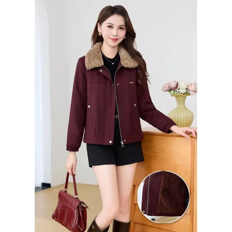 2025宽松型加绒加厚款保暖中老年女冬季短外套休闲时尚妈妈装8835