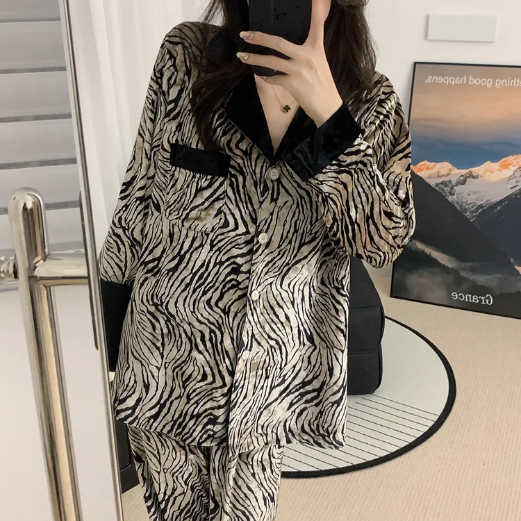 2025高级感金丝绒睡衣女简约可外穿秋冬宽松大码钻石绒家居服套装