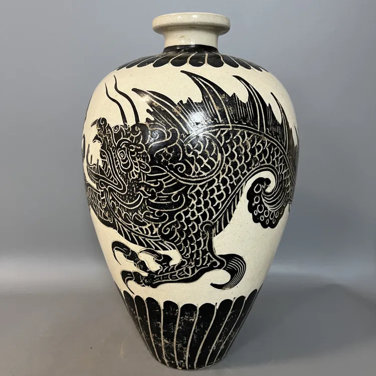 磁州窑龙纹梅瓶瓷器