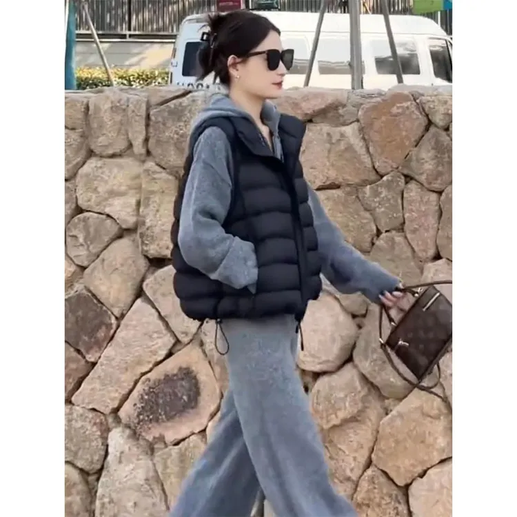 立领排骨短款白鸭绒马甲女今年秋季新款休闲无袖坎肩马夹上衣