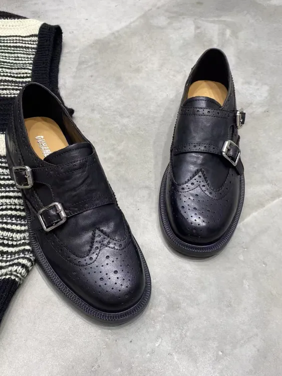 WYFS圆头双扣复古雕花乐福鞋