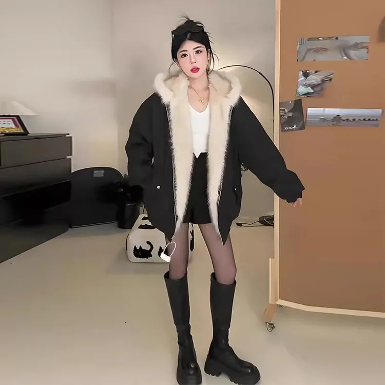 女秋冬2025新款好看设计感两面穿毛绒外套美式复古座山雕加厚棉服