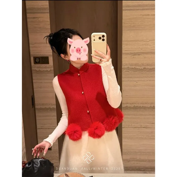 韩系新年氛围感红色小球马甲叠穿打底衫立体蓬蓬感半身裙子三件套