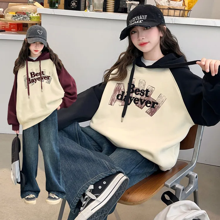 女童春秋卫衣套装2025新款洋气春装连帽衫女孩休闲牛仔裤两件套