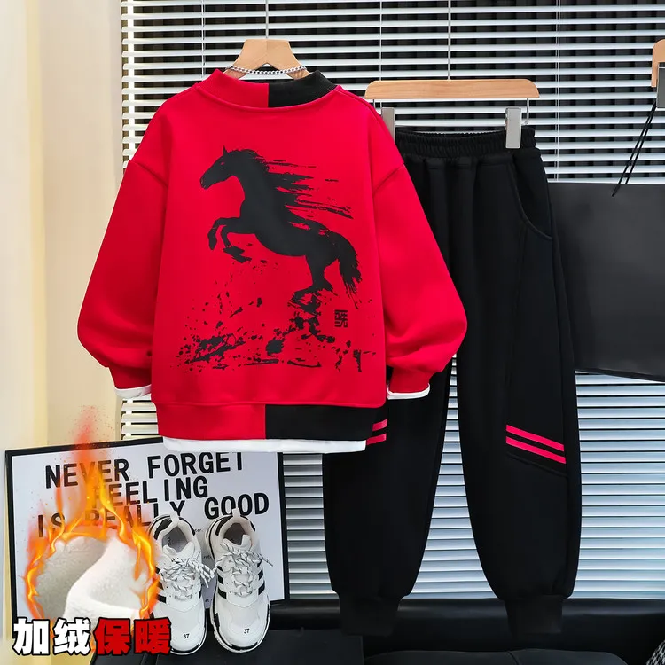 红色马年年服男童加绒套装2025中大童冬季儿童休闲洋气宽松时髦潮