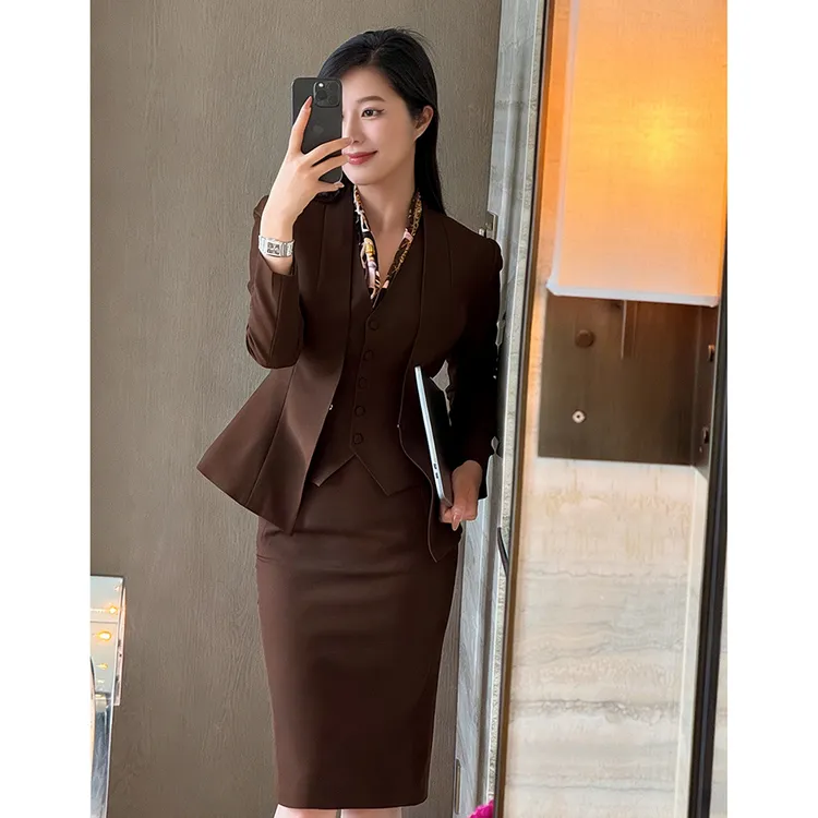 高级感秋冬气质修身通勤职业正装马甲长袖西装套装女半身裙三件套