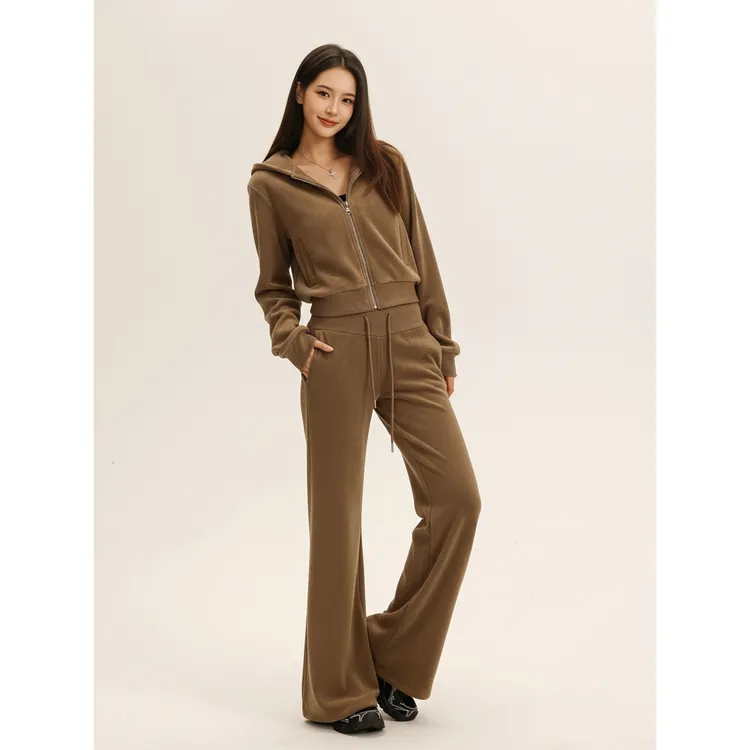 美式休闲抓绒短款卫衣外套+微喇长裤两件套女秋冬新款运动套装