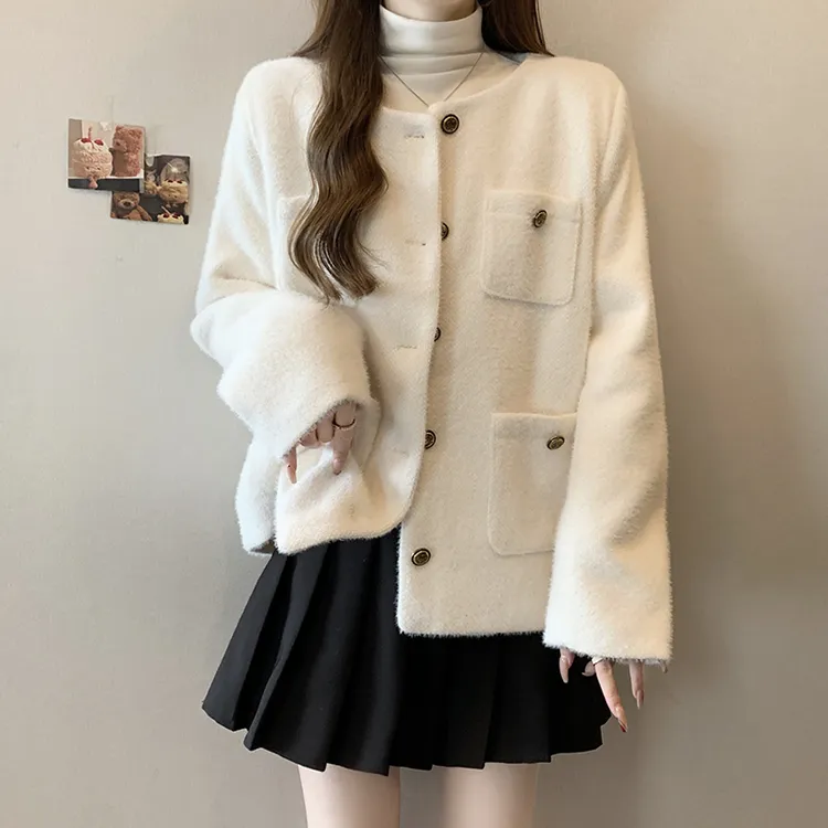 2025秋冬新款胖mm大码女高级感收腰加厚保暖外套上衣气质小香风