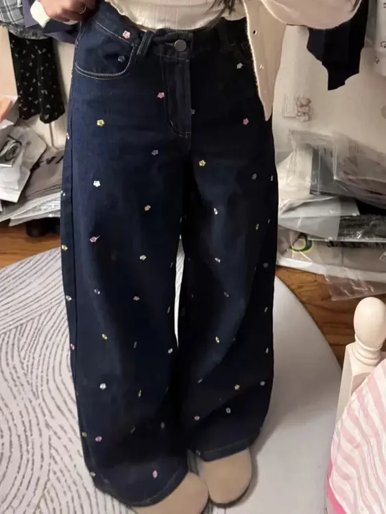 美式复古小花刺绣直筒牛仔裤女2025年春季新款高腰宽松显瘦阔腿裤