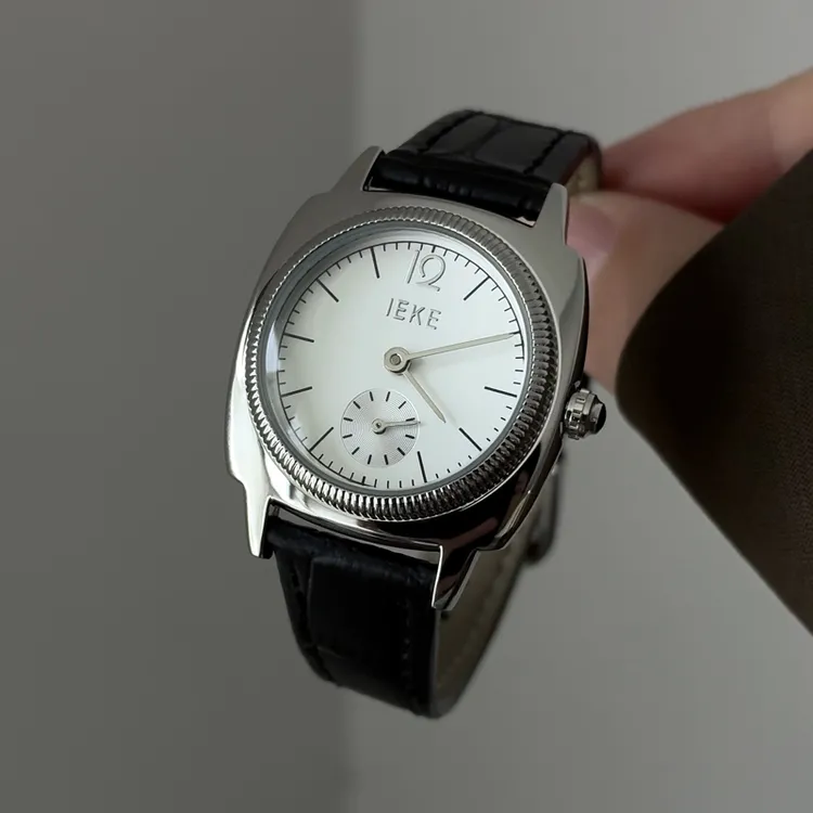 伴朵女士手表女款高级感时尚简约小表盘皮带石英表学生简约腕表