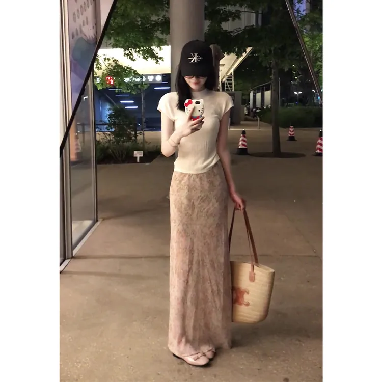 2025夏季新款女法式气质修身飞飞袖上衣中长款高腰显瘦碎花半身裙