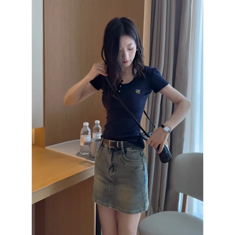 学院风辣妹收腰显瘦短款上衣女夏季新款正肩短袖T恤+高腰牛仔裙子