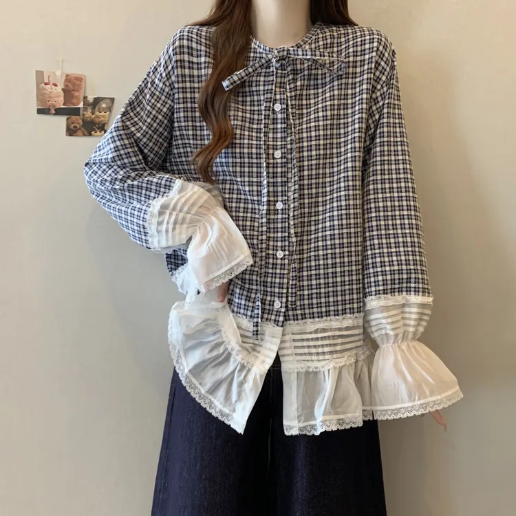 大码女装遮肚子蕾丝拼接格子长袖衬衫春秋胖妹妹宽松显瘦正肩上衣