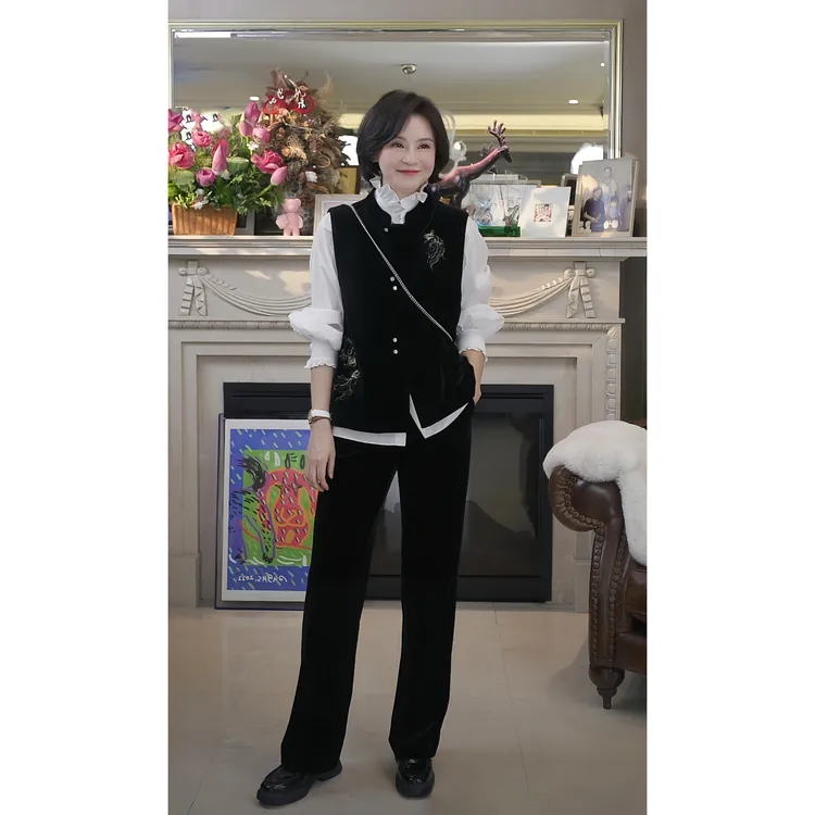 我是摩羯 锦鲤马甲 韩国进口立绒丝绒4.5W针珠绣早秋马甲外套