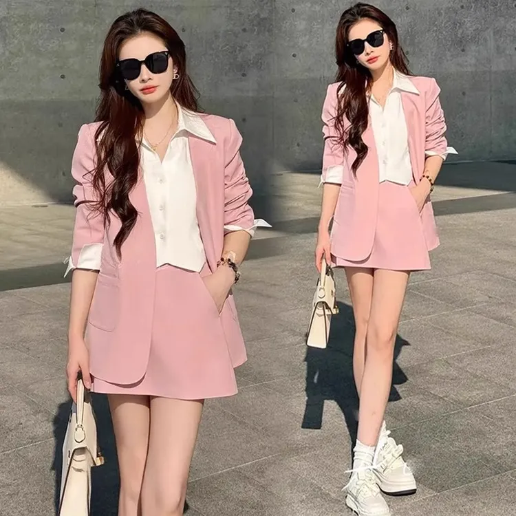 La babite 时尚西装套装女2025新款假两件拼接西服外套短裙两件套