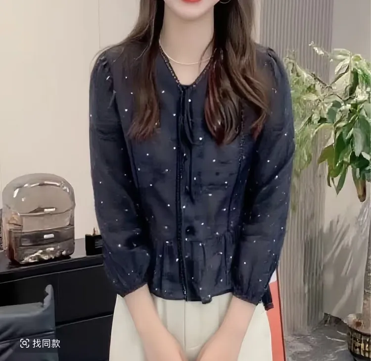 2025秋季新款简单一点开扣蝴蝶结长袖小衫设计感时尚洋气上衣女潮