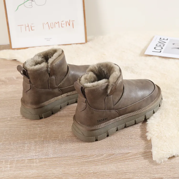 TG8698  羊皮毛一体内里  雪地靴男冬季加绒加厚保暖皮面防滑棉鞋