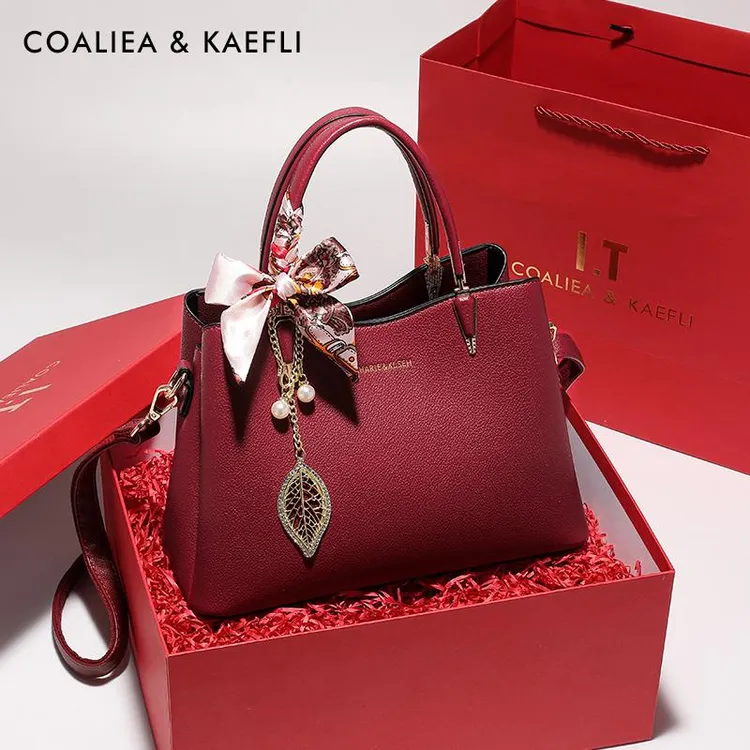 【万达专柜】高端品香港品牌母亲节礼物手提包包女送妈妈生日婆婆