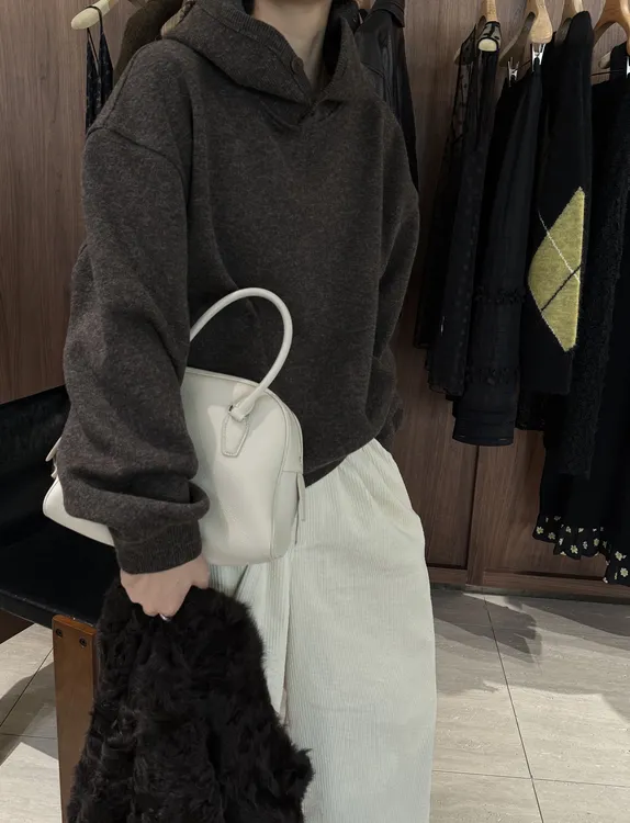 【两粒扣羊毛卫衣】60羊毛夹色加绒带帽针织卫衣  J25WT887