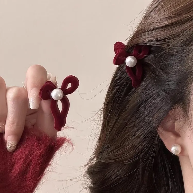 丝绒蝴蝶结珍珠小号抓夹女2024新款高级感后脑勺发夹可爱边夹头饰