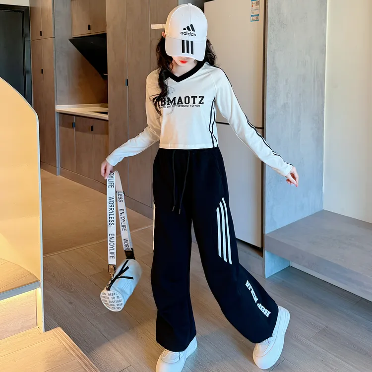 女童秋装套装2025新款儿童洋气打底衫女大童秋季时髦阔腿裤两件套