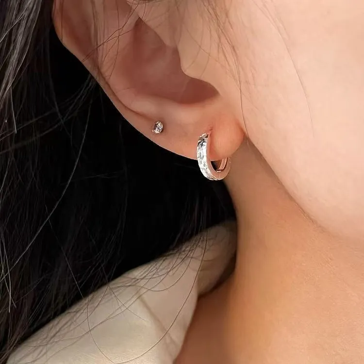 足银耳饰 999足银新款重工时尚车花碎冰冰耳扣冰感清凉防敏敏耳饰