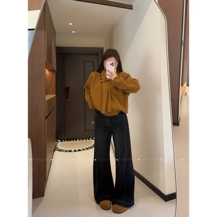 【火火】黑金不贴腿牛仔裤女新款秋冬季复古显瘦高腰宽松直筒微喇裤