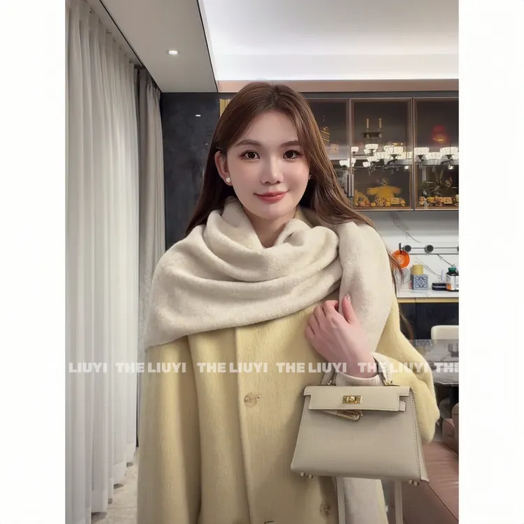 【LIUYI】羊毛混纺超大披肩韩系软糯三角巾2811