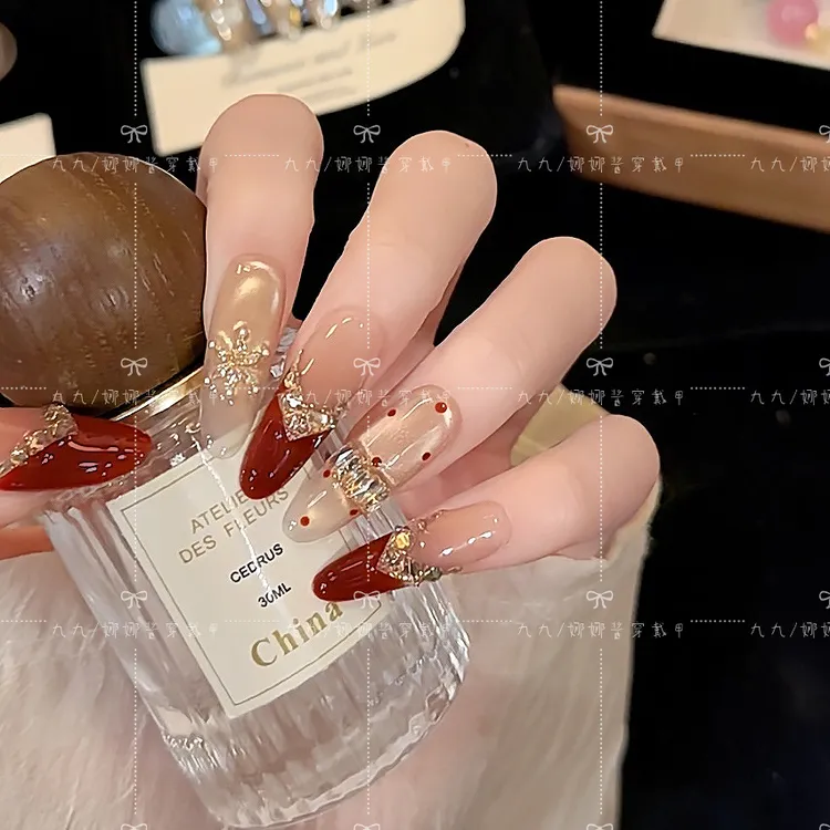枫红鎏金 手工穿戴甲秋冬红色锆石镶钻显白光疗美甲可拆卸穿戴甲