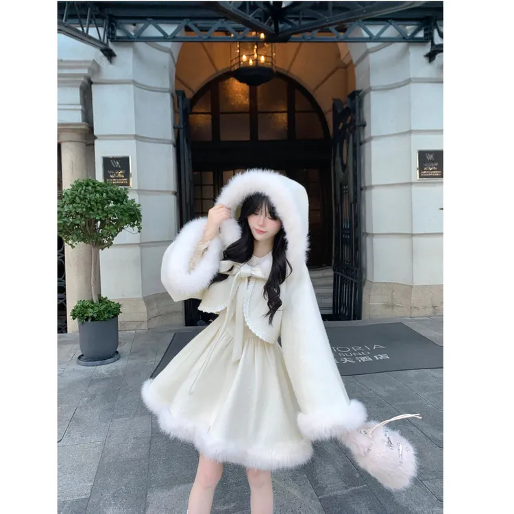 瑞拉仙境 冬季少女公主风重工连帽斗篷+气质吊带裙毛呢套装女
