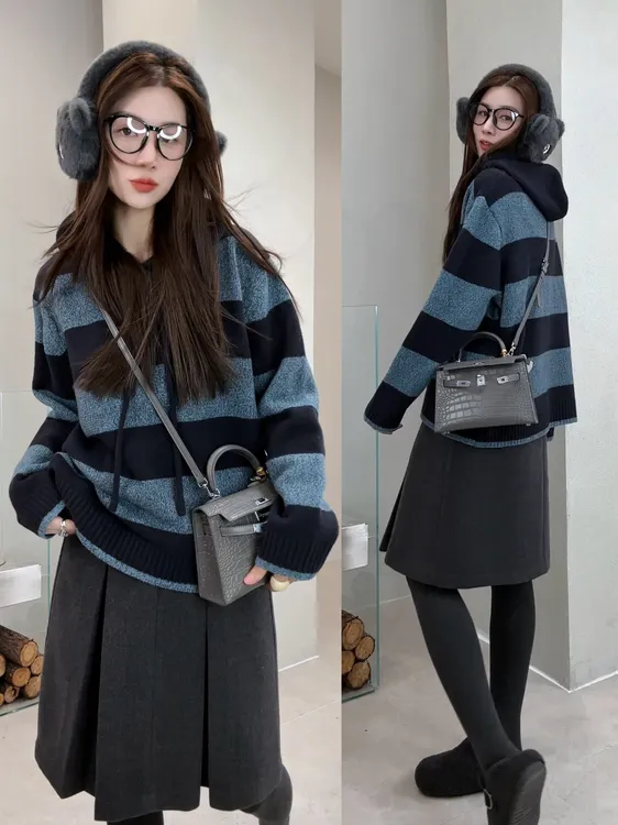 月月 2025冬季新款小众设计条纹连帽毛针织毛衣卫衣 2511C8543