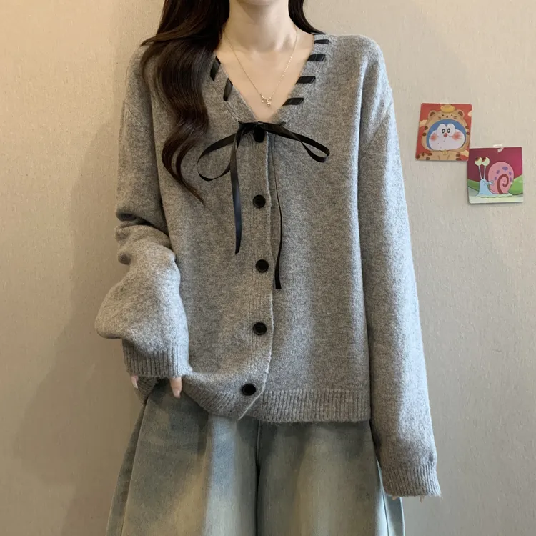 大码女装遮肚子慵懒风V领毛衣打底衫女春秋胖mm宽松显瘦针织上衣
