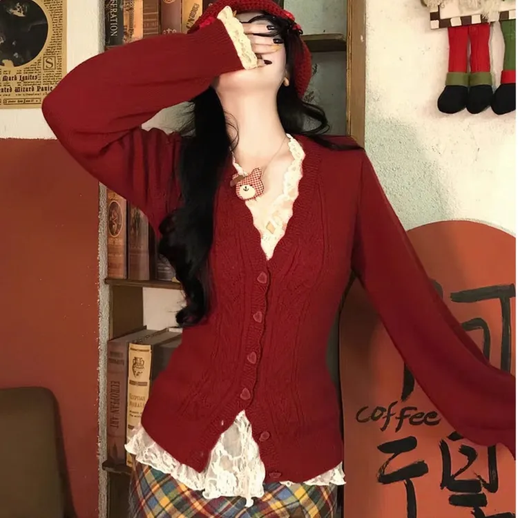 大码圣诞氛围战袍红色钩花针织开衫女秋冬季修身显瘦麻花上衣外套