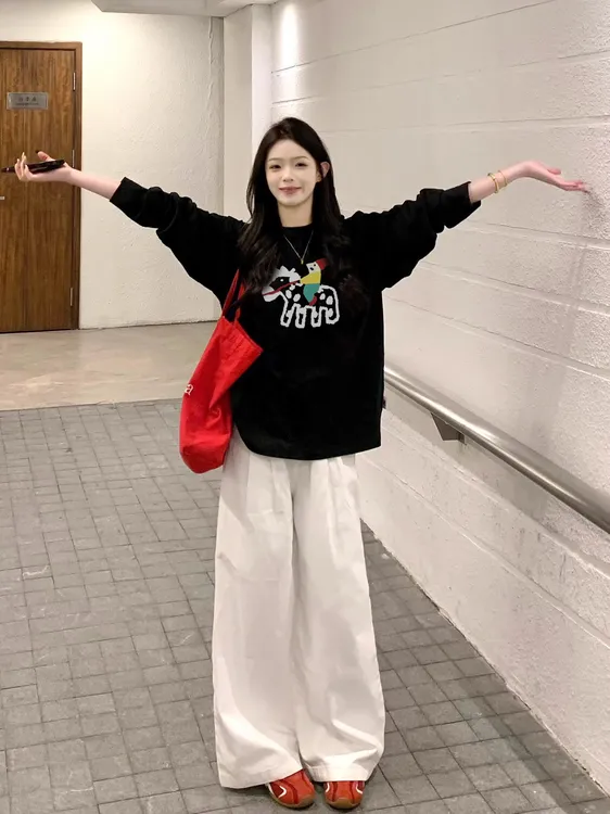 100%纯棉新款春秋季薄款长袖正肩T恤女百搭上衣独特设计感打底衫
