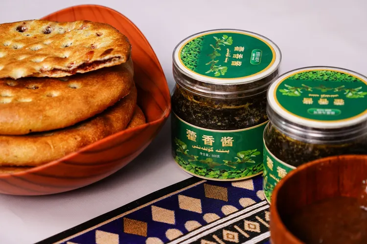 （پىننە گۇلقەن ）500克霍香酱新疆和田特产