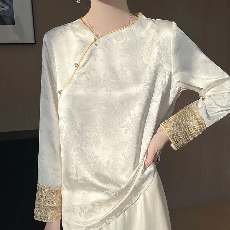 2025春季新款国风新中式唐装圆领缎面提花衬衣女禅意气质休闲上衣