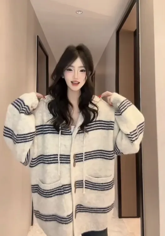 韩系慵懒风条纹连帽毛衣外套女秋冬中长款高级感宽松针织开衫上衣