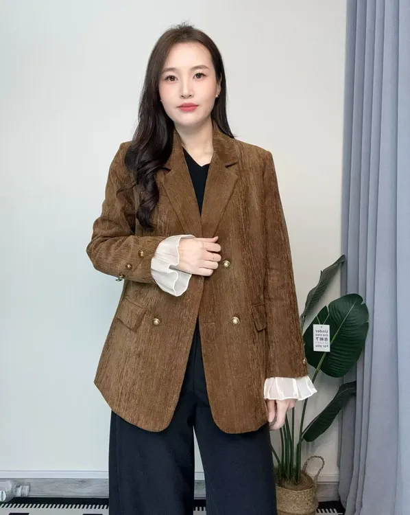 2025年秋冬网红新款小西装外套女士休闲百搭时尚气质轻奢炸街