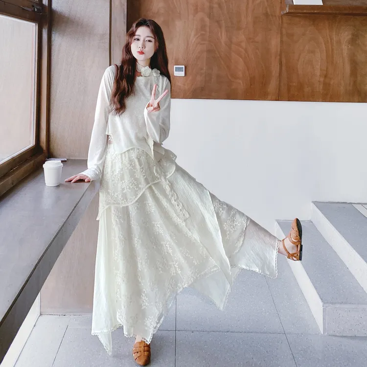 米白色不规则蕾丝套装裙女2025早秋法式超仙绝美上衣半身裙两件套