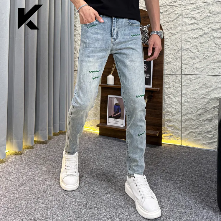 秋季新款高品质浅蓝色痞帅潮流印花男士修身小脚牛仔长裤休闲百搭