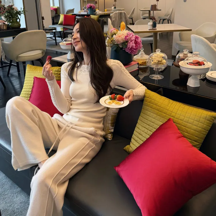 王嬛嬛MsLime25年 【念秋】德国100扬子纱美丽诺超细羊毛衫HD2C0948