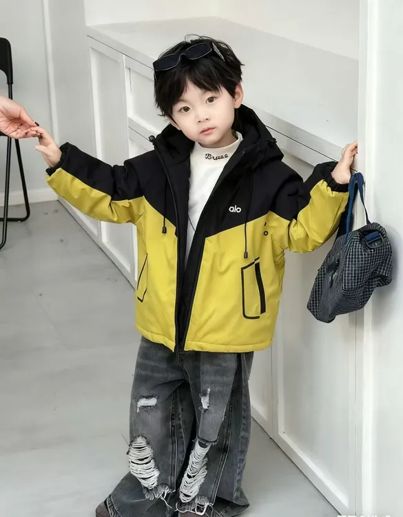 【登山派克服】儿童款兔毛绒加绒加厚防风防水保暖冬装男童儿童外套