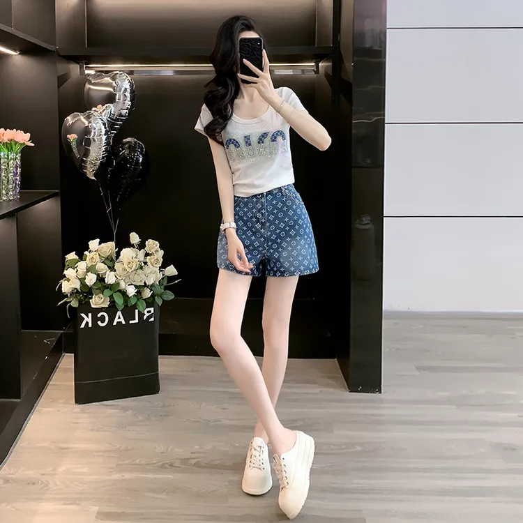 夏季韩版显瘦时尚套装女短袖T恤休闲高腰百搭牛仔短裤减龄两件套
