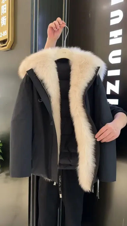 黑色皮毛一体毛领棉服女秋冬季新款独特别致超好看冬装派克服外套