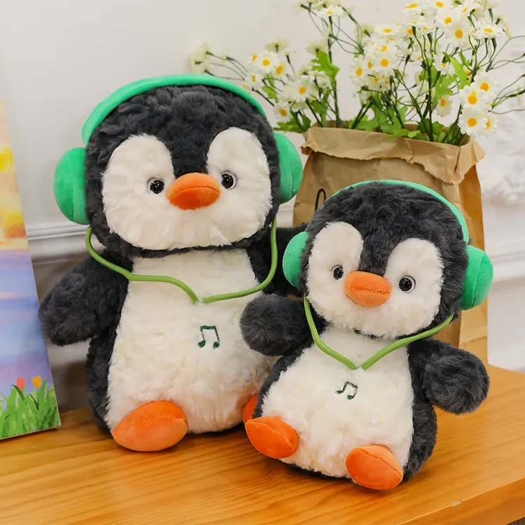 正版贝洋洋可爱动感耳机企鹅公仔毛绒玩具女生生日礼物睡觉抱玩偶